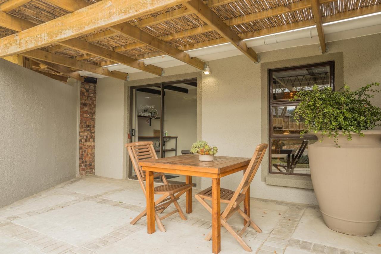 Kouwdouw Guest Farm Villa George Bagian luar foto