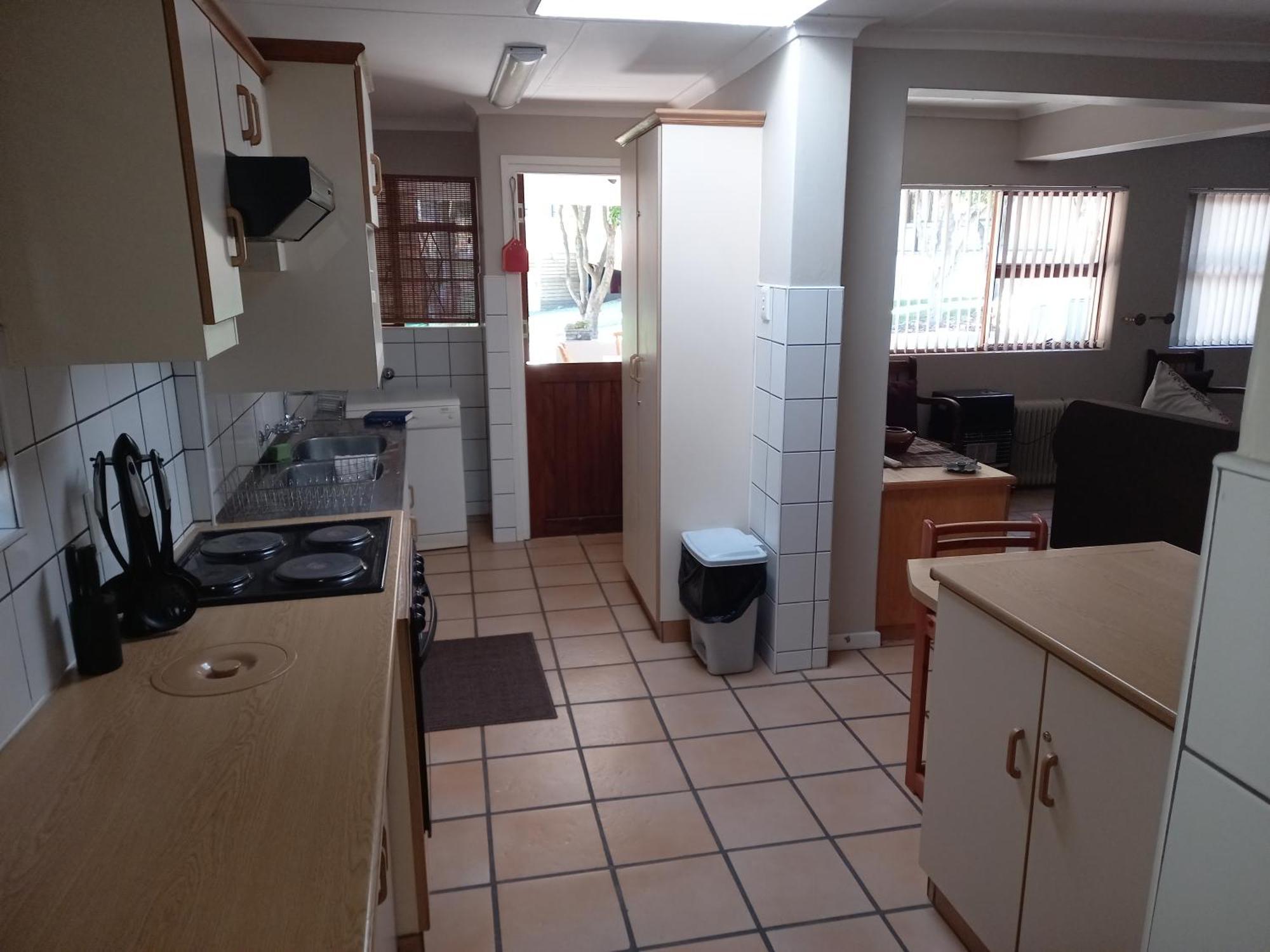 Kouwdouw Guest Farm Villa George Ruang foto